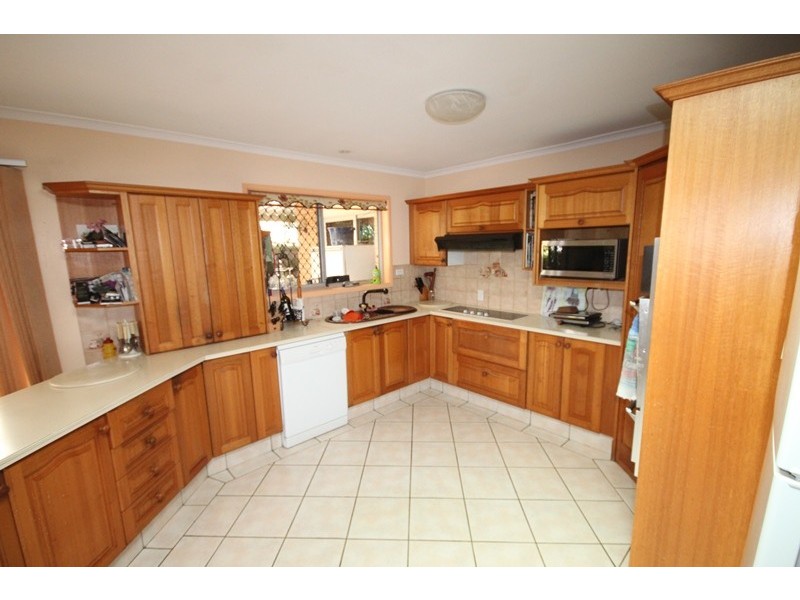 27 Shannon Street, Redbank Plains QLD 4301