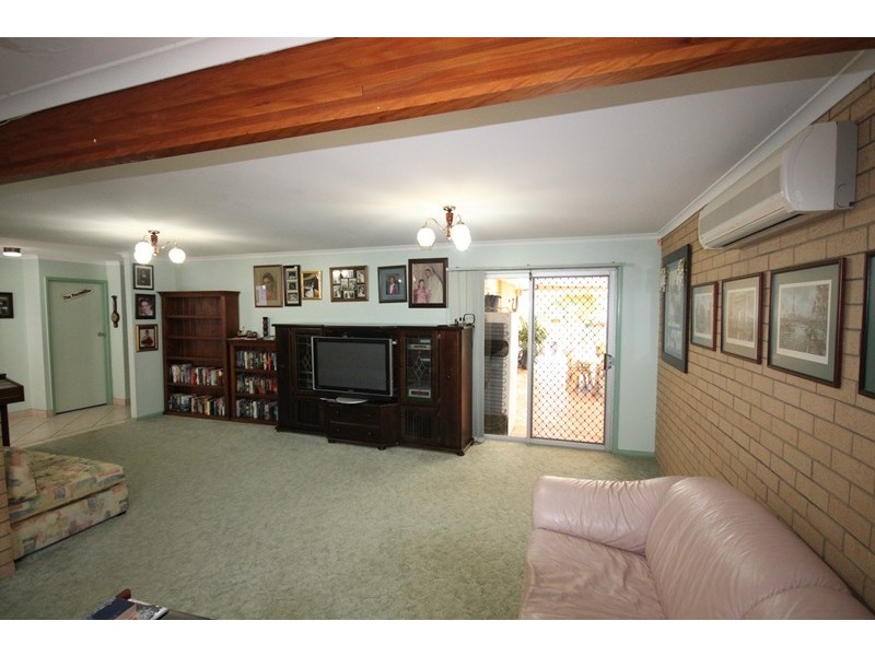 27 Shannon Street, Redbank Plains QLD 4301