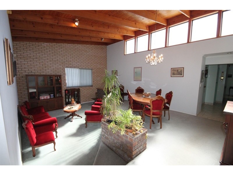 27 Shannon Street, Redbank Plains QLD 4301