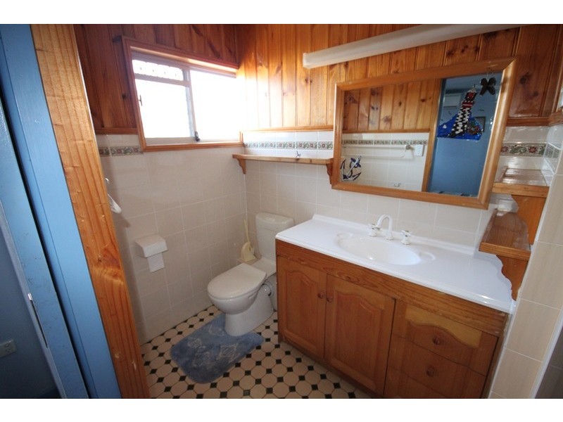 27 Shannon Street, Redbank Plains QLD 4301