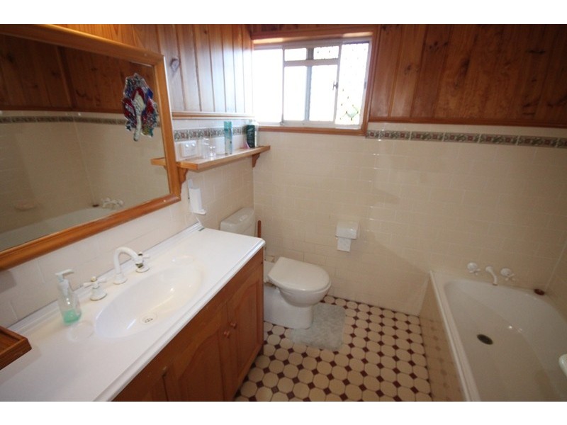 27 Shannon Street, Redbank Plains QLD 4301