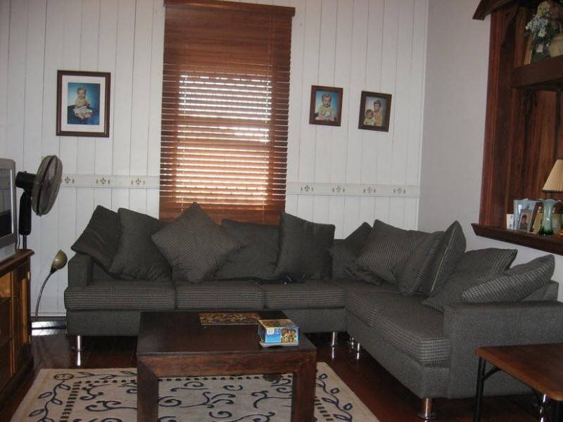 35 Brisbane Road, Redbank QLD 4301