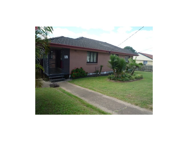 4 Gibbs Street, Riverview QLD 4303