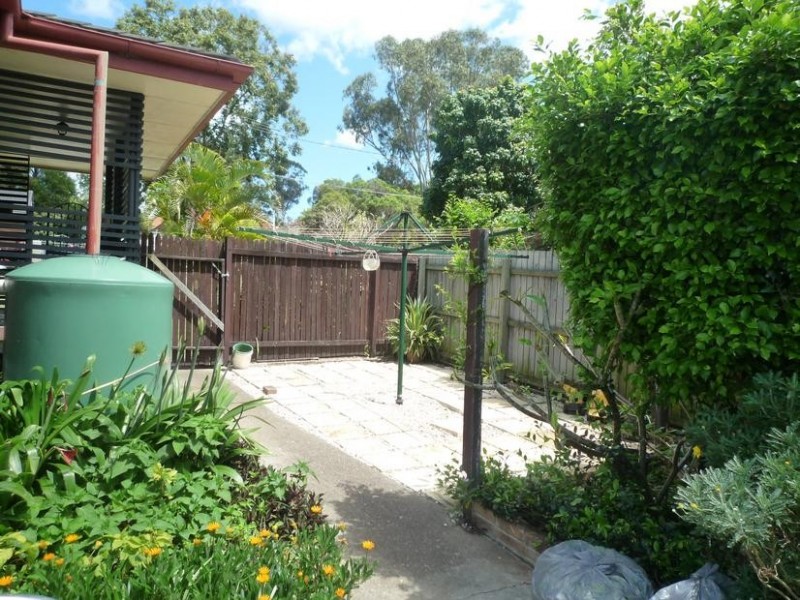4 Gibbs Street, Riverview QLD 4303