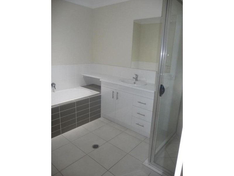 1/19 Ashfield Street, North Ipswich QLD 4305