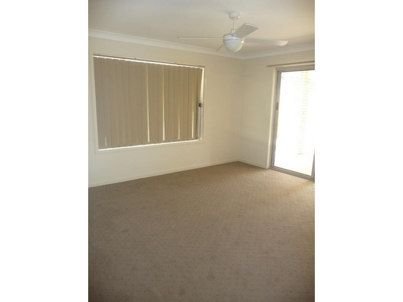 2/19 Ashfield Street, North Ipswich QLD 4305