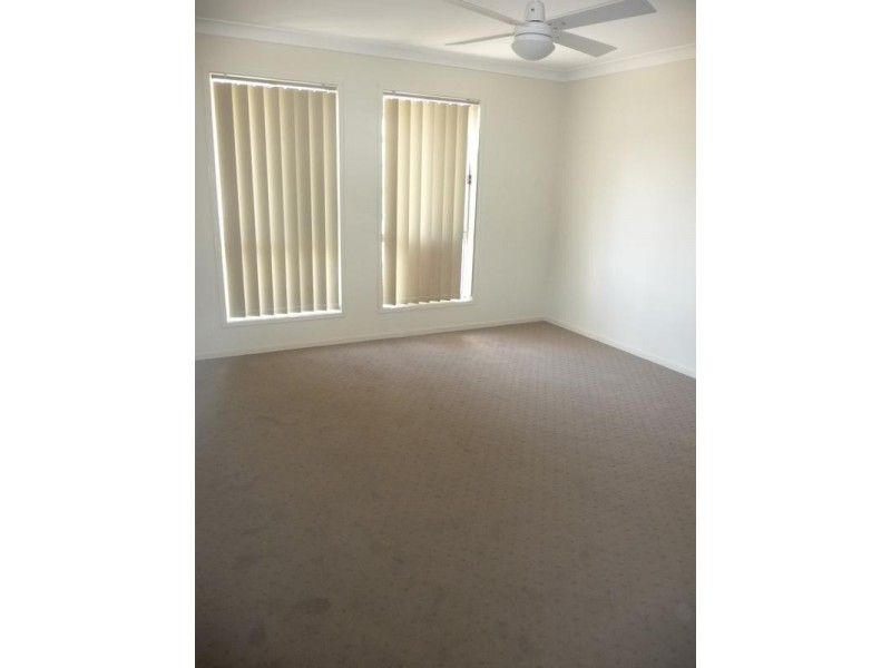 2/19 Ashfield Street, North Ipswich QLD 4305