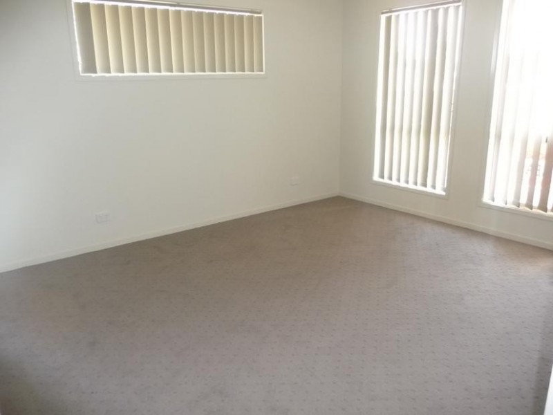 2/19 Ashfield Street, North Ipswich QLD 4305