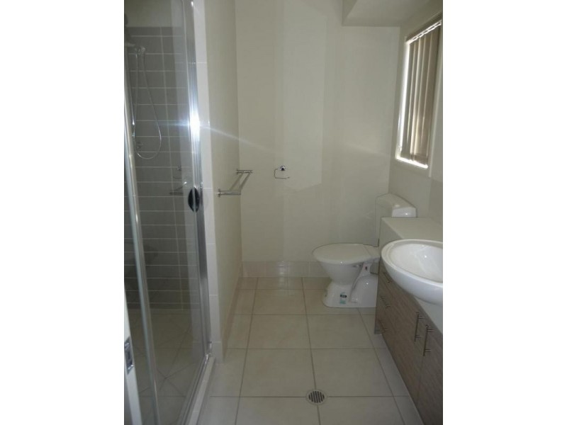 2/19 Ashfield Street, North Ipswich QLD 4305