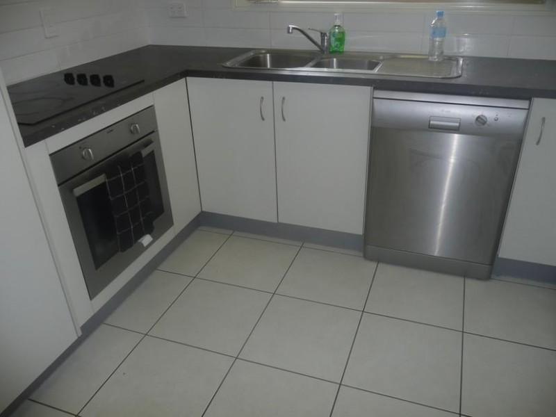 92 Sunview Rd, Springfield QLD 4300