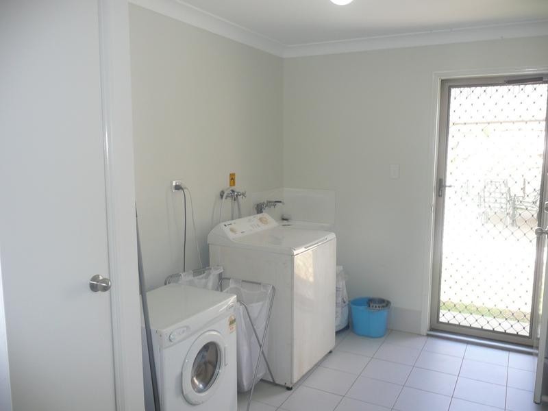 92 Sunview Rd, Springfield QLD 4300