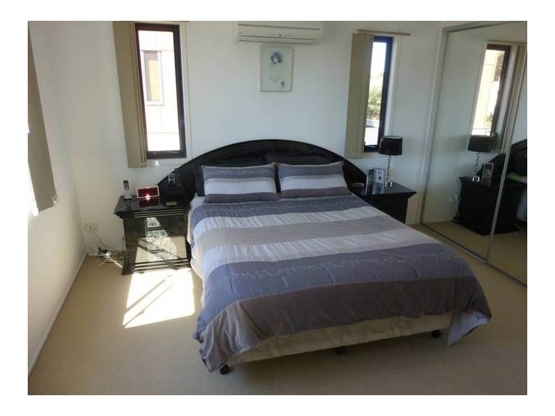 1/26 Commercial Drive, Springfield QLD 4300