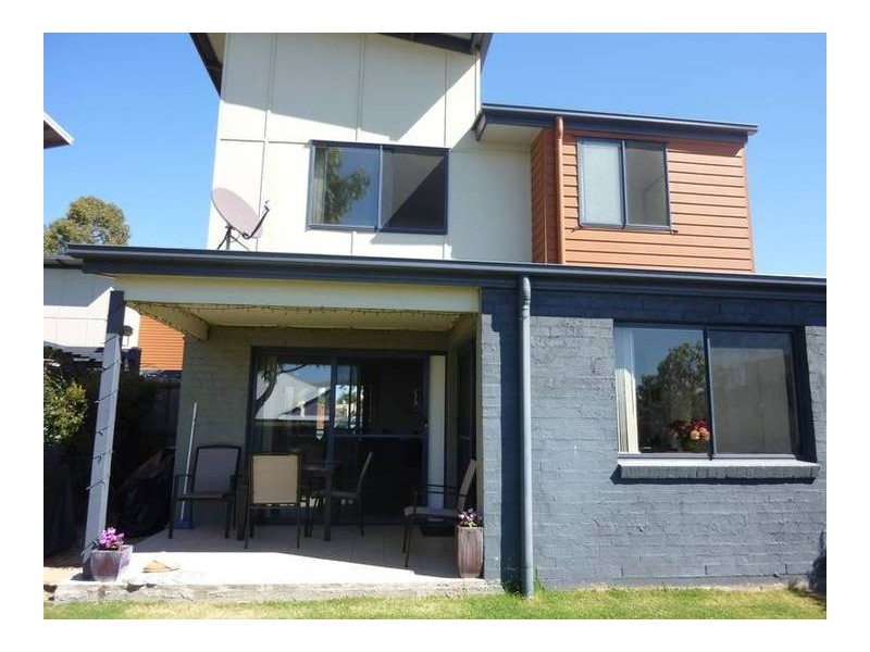 1/26 Commercial Drive, Springfield QLD 4300