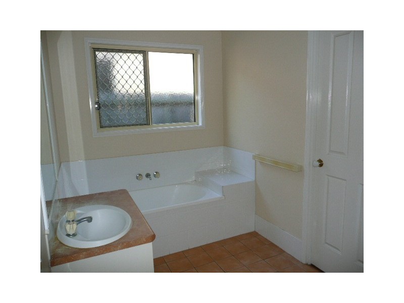 3 Diamondy Close, Forest Lake QLD 4078