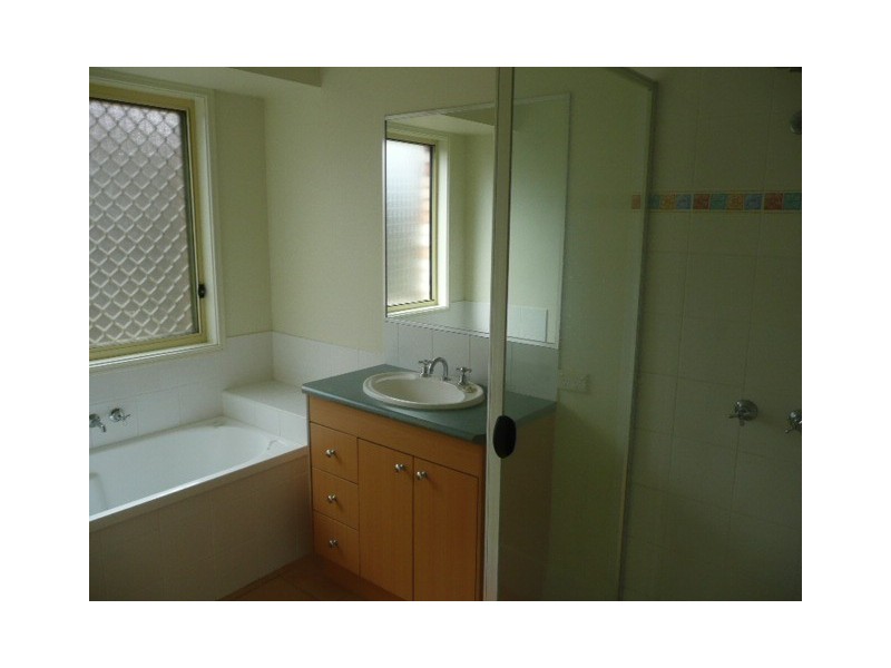 86 James Josey Avenue, Springfield Lakes QLD 4300