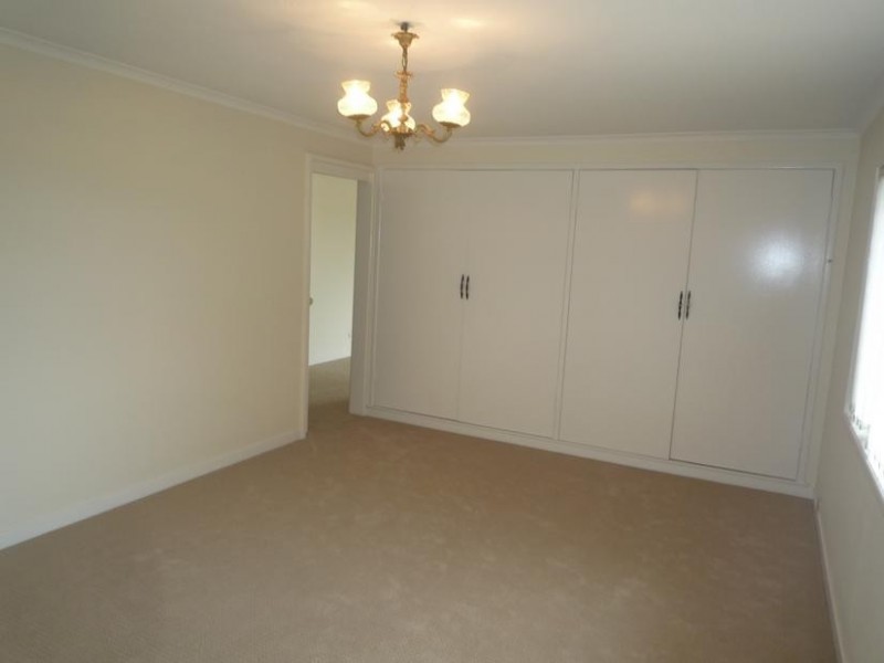 9 Heysen Court, Collingwood Park QLD 4301