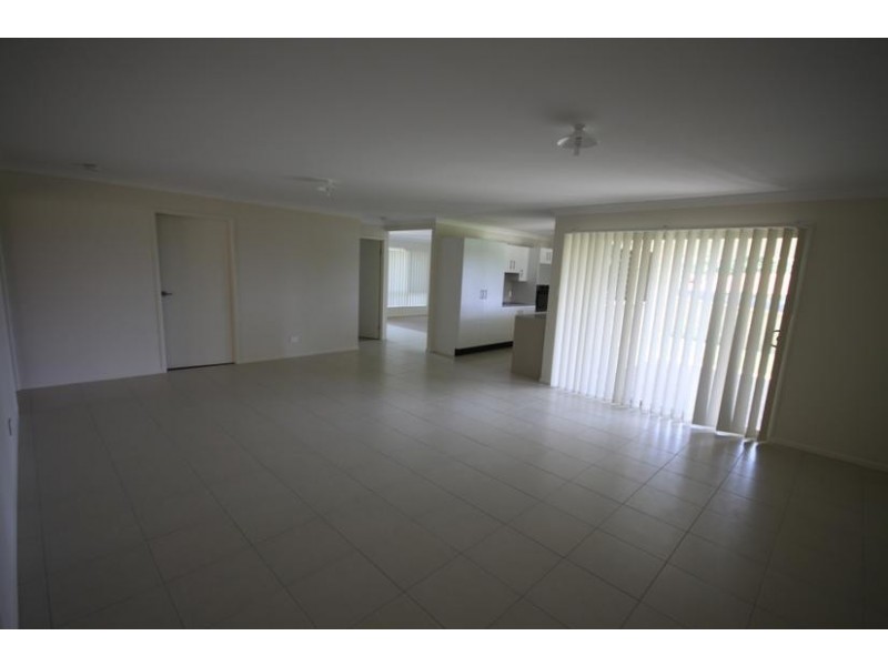 2 Foundation, Collingwood Park QLD 4301