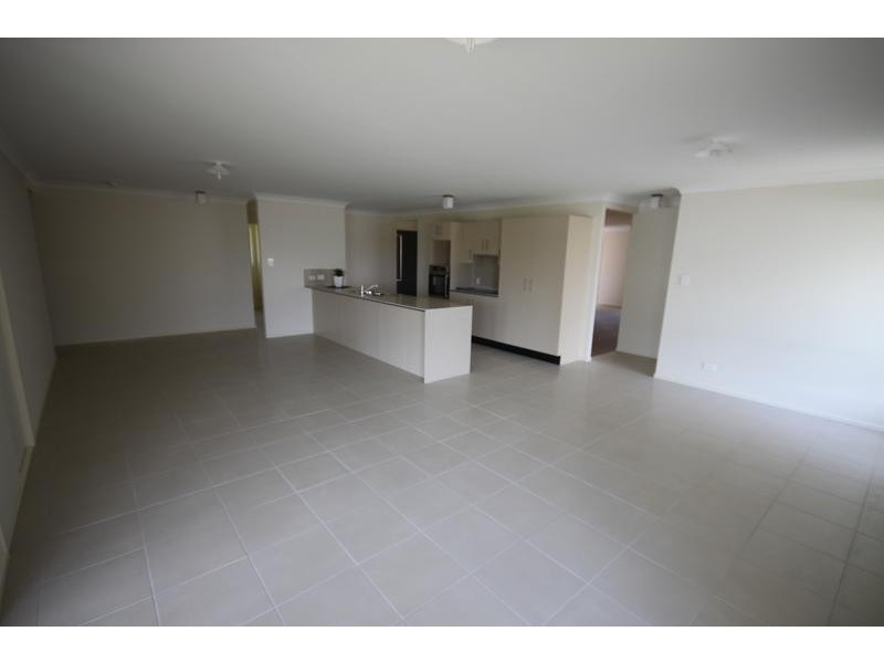 4 foundation, Collingwood Park QLD 4301