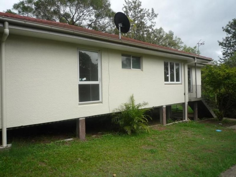 32 Bannerman Street, Riverview QLD 4303