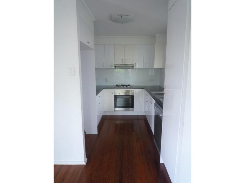 32 Bannerman Street, Riverview QLD 4303