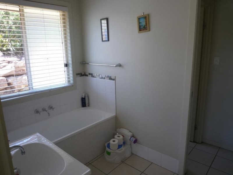 4 Haimes Court, Collingwood Park QLD 4301