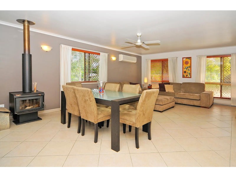 6 duncan Street, Riverview QLD 4303