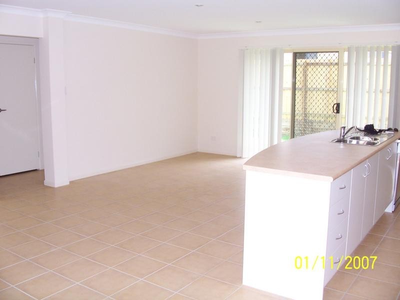 43 Gippsland Circuit, Forest Lake QLD 4078