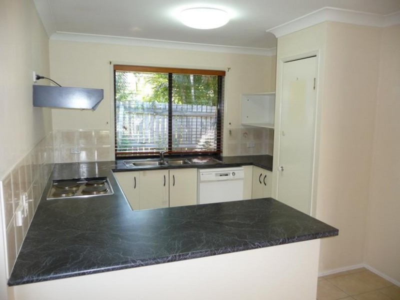 6 Pistachio, Camira QLD 4300