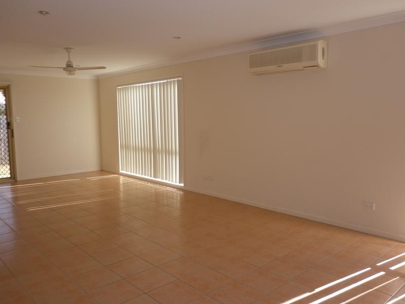 27 Isabella Street, Collingwood Park QLD 4301