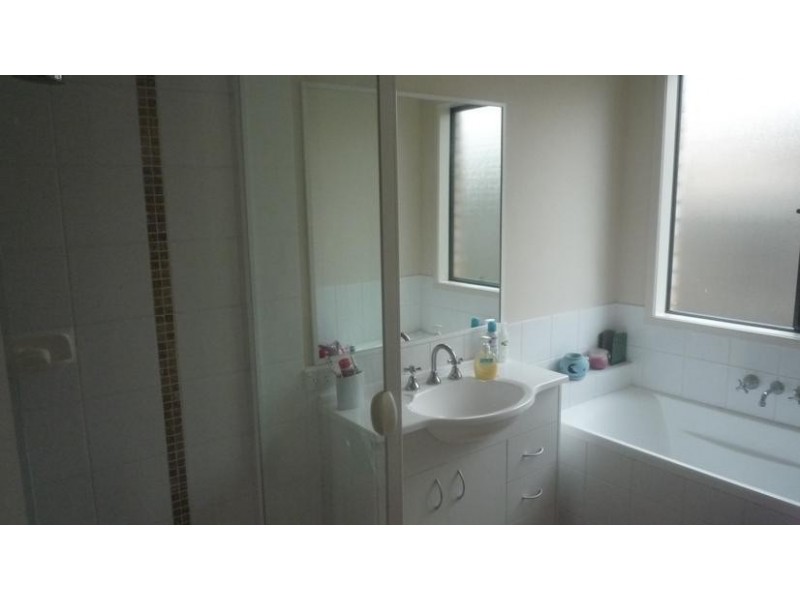 4 Explorer, Raceview QLD 4305