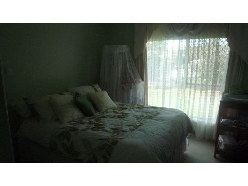 5 Coliban Court, Collingwood Park QLD 4301