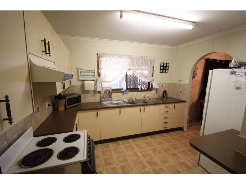 76 Collingwood Drive, Collingwood Park QLD 4301