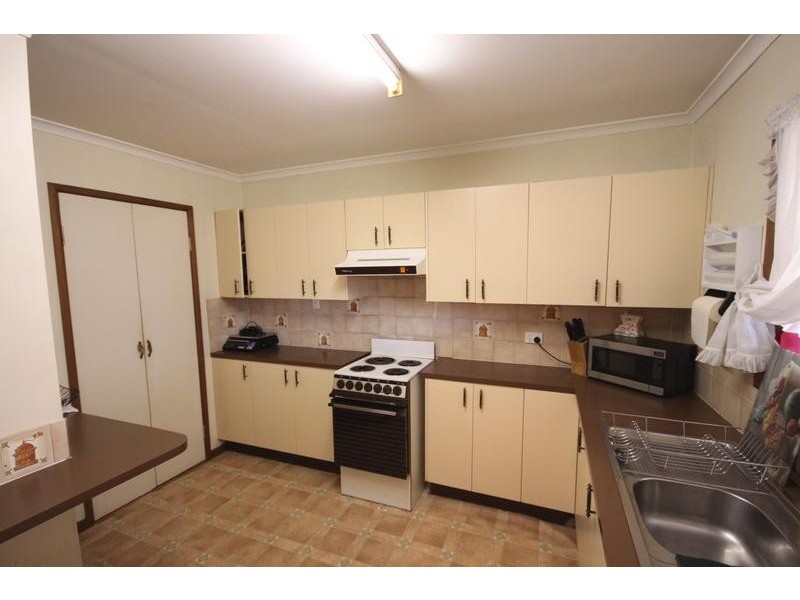 76 Collingwood Drive, Collingwood Park QLD 4301