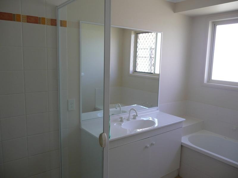 16 Emma Place, Springfield Lakes QLD 4300