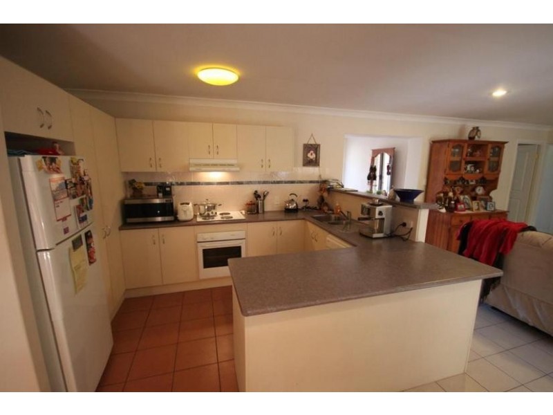 37 Brighton Parade, Forest Lake QLD 4078