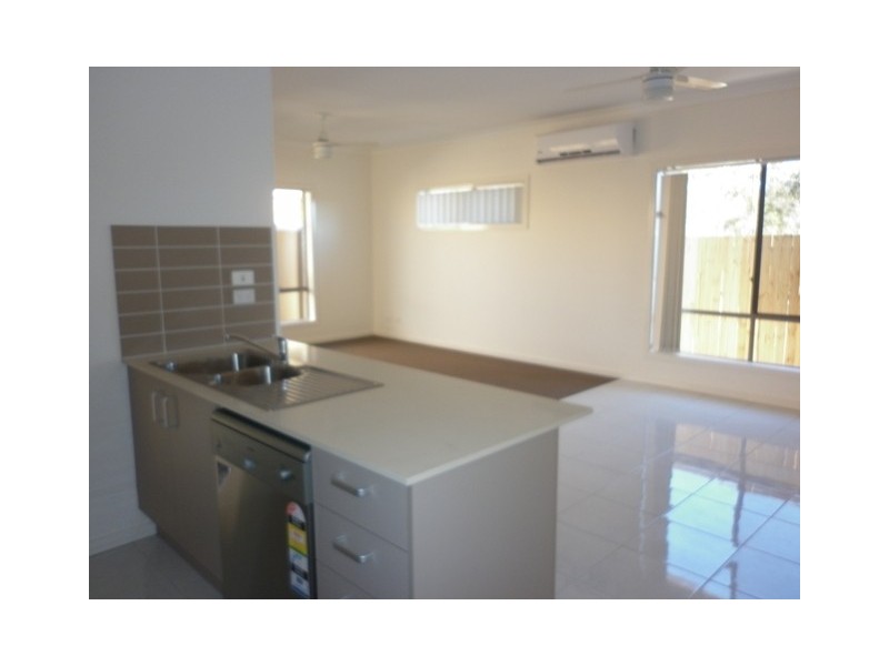 14 Arnaldo Avenue, Augustine Heights QLD 4300