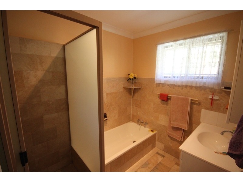 15 REERDEN STREET, Collingwood Park QLD 4301