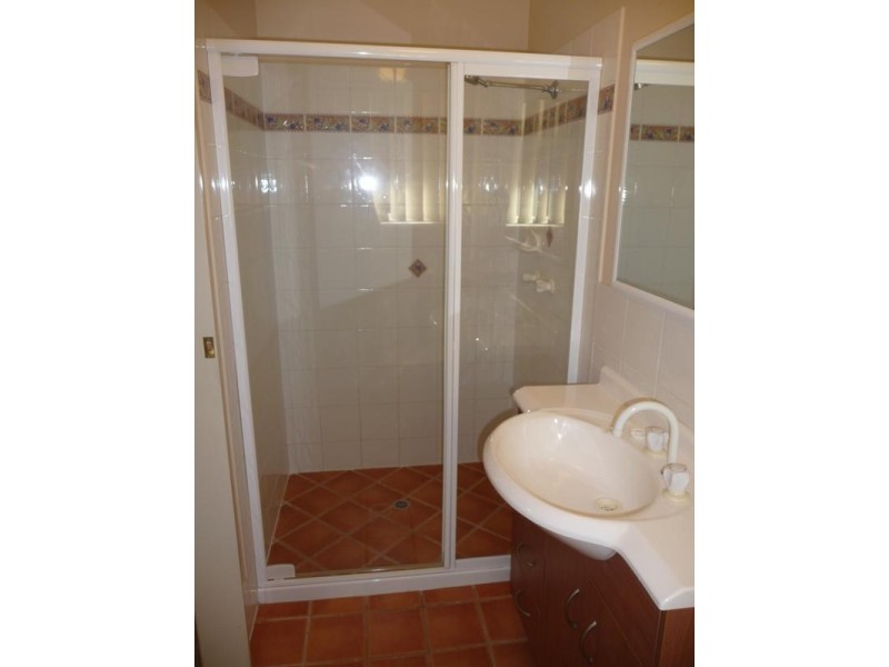 2 Montville Place, Forest Lake QLD 4078