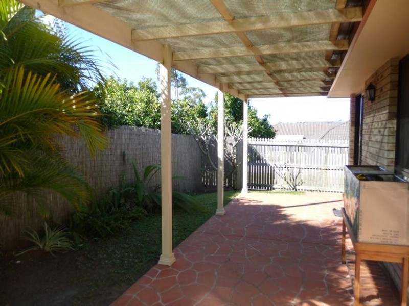 2 Montville Place, Forest Lake QLD 4078