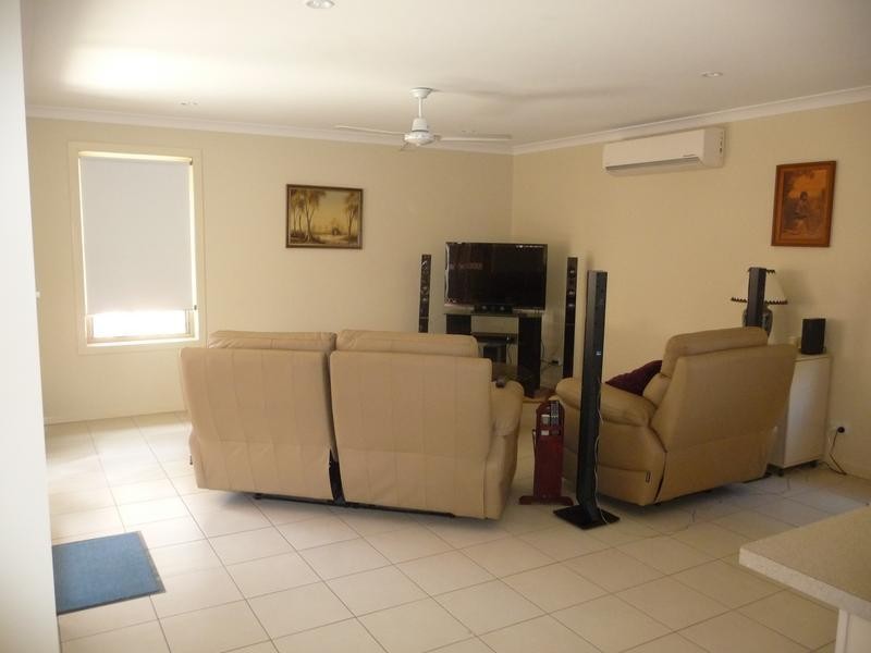 6 Shaun Street, Redbank Plains QLD 4301