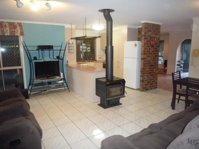 3 Perryman Court, Collingwood Park QLD 4301