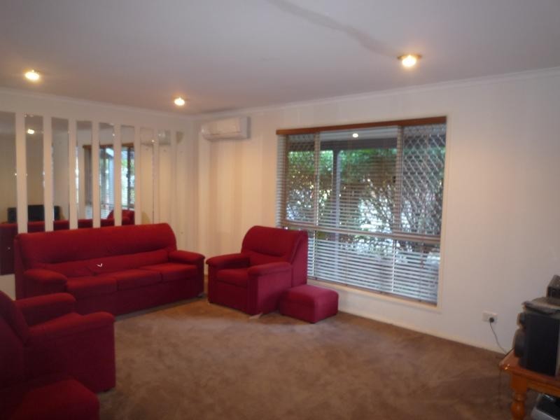 3 Perryman Court, Collingwood Park QLD 4301