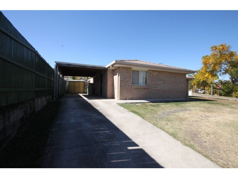 1 Buschman Close, Redbank Plains QLD 4301