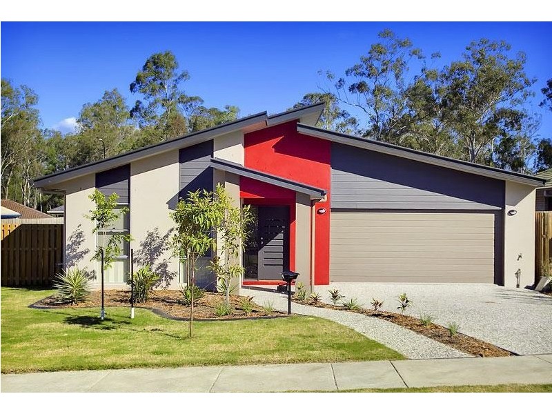 5 Maria Place, Augustine Heights QLD 4300