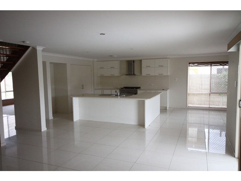 16 FOUNDATION STREET, Collingwood Park QLD 4301