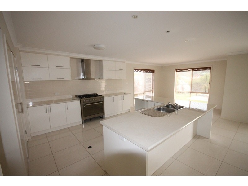 16 FOUNDATION STREET, Collingwood Park QLD 4301