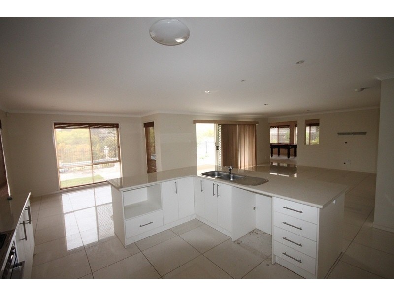 16 FOUNDATION STREET, Collingwood Park QLD 4301