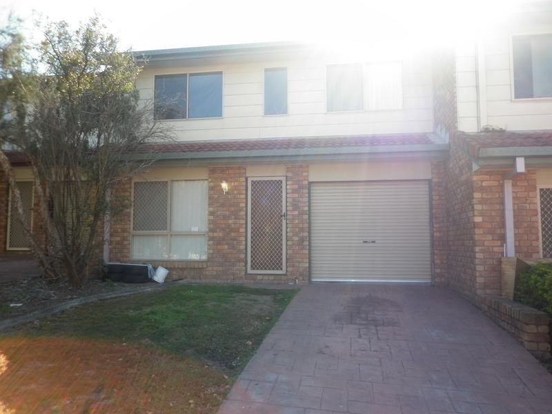 17/13 Bridge Street, Redbank QLD 4301