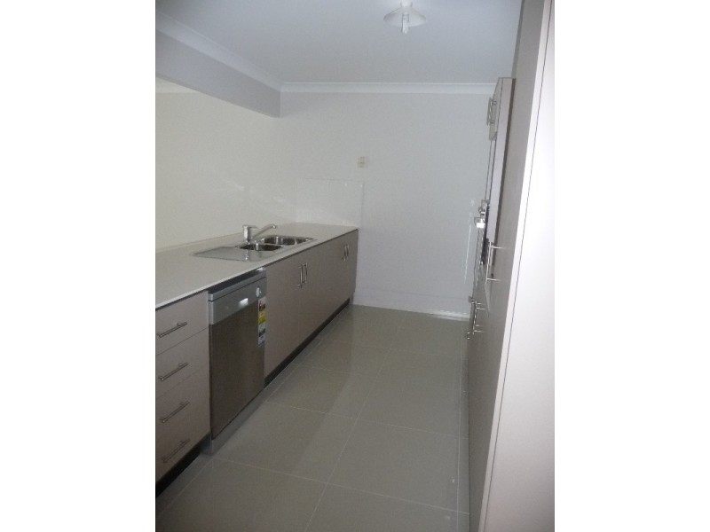 2/11 Tone Drive, Collingwood Park QLD 4301