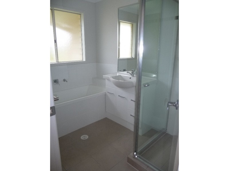 2/11 Tone Drive, Collingwood Park QLD 4301